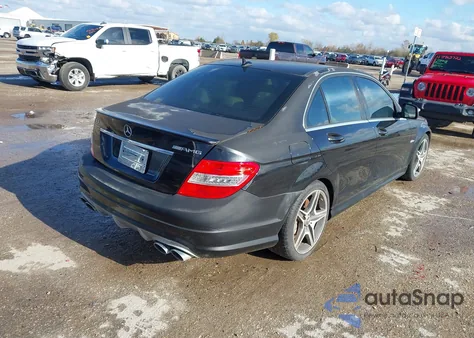 2009 Mercedes-Benz C 63 Amg из США, поврежденный, VIN WDDGF77X29F297748